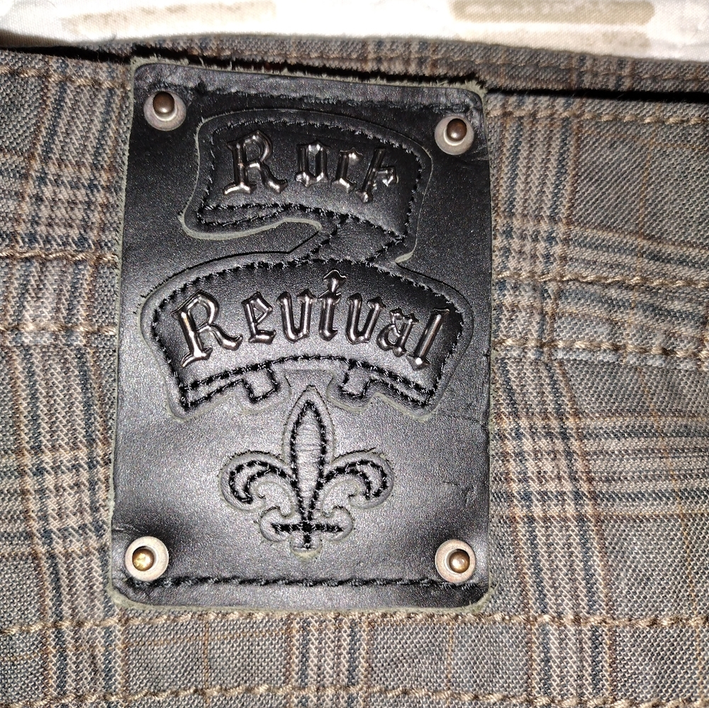 Rock Revival Shorts size 42